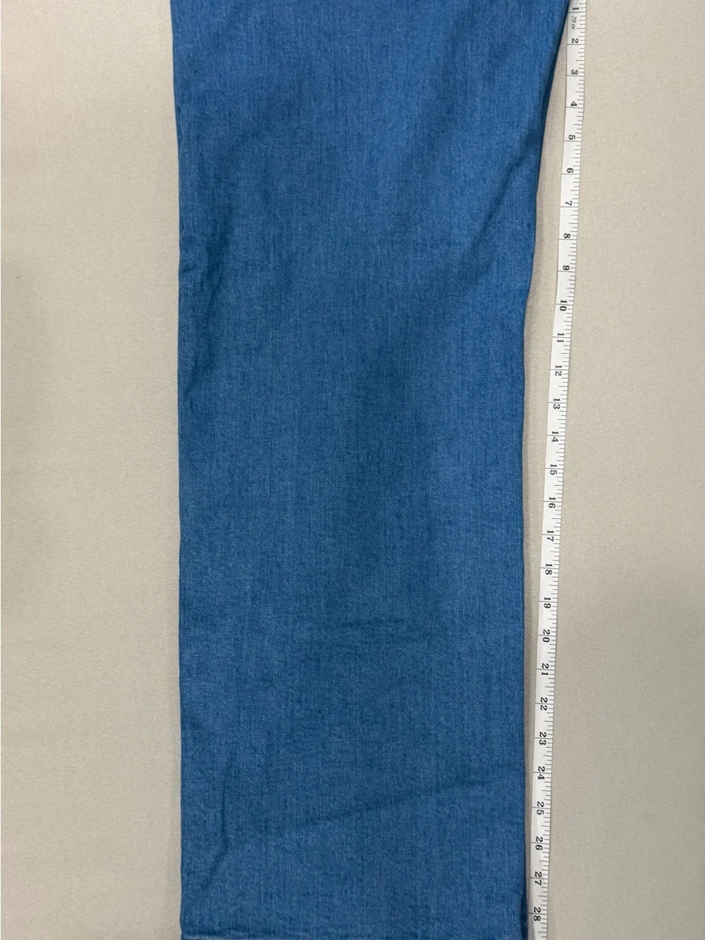 Old Navy Blue Wide-Leg High-Rise Jeans with Button Detail - Picture 10 of 10
